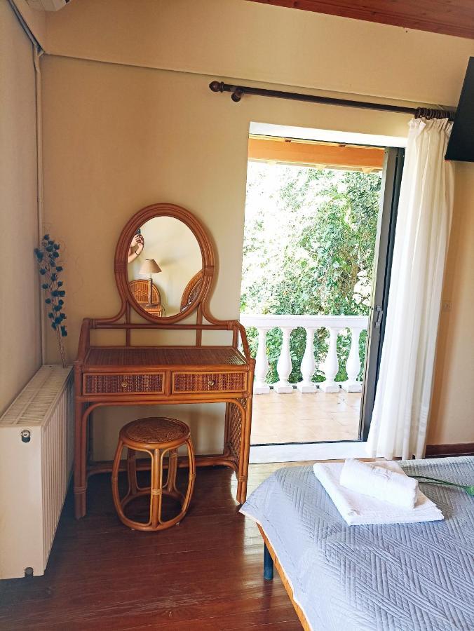 Iren Holiday Apartment Іпсос Екстер'єр фото