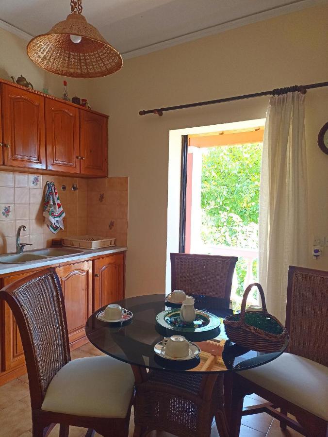 Iren Holiday Apartment Іпсос Екстер'єр фото